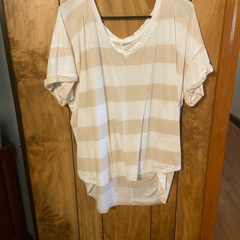 Maurice’s tee